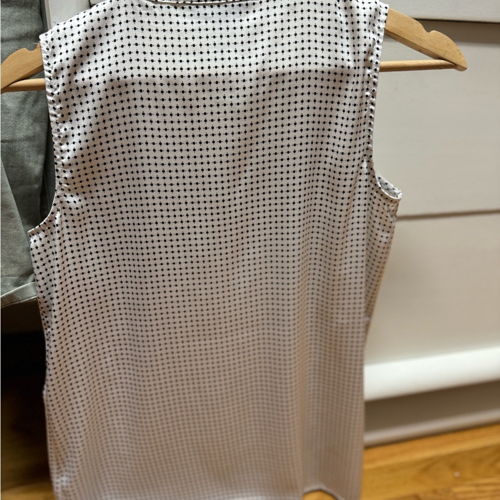 Small Top - Picture 3 of 3